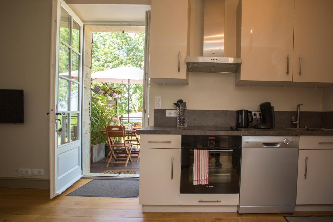 Les Hauts De Condom Appartements Climatises ภายนอก รูปภาพ